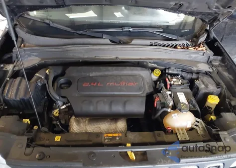 2017 Jeep Renegade Latitude Fwd z USA, uszkodzony, nr VIN ZACCJABB4HPG50423